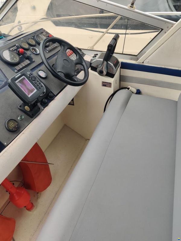 Fairline Carrera 24
