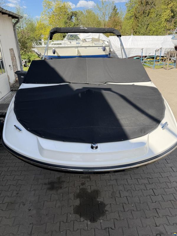 Sea Ray SPX 210