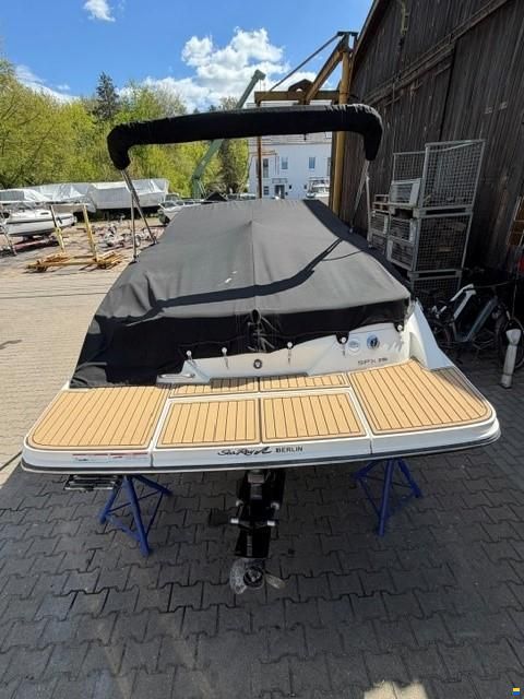 Sea Ray SPX 210