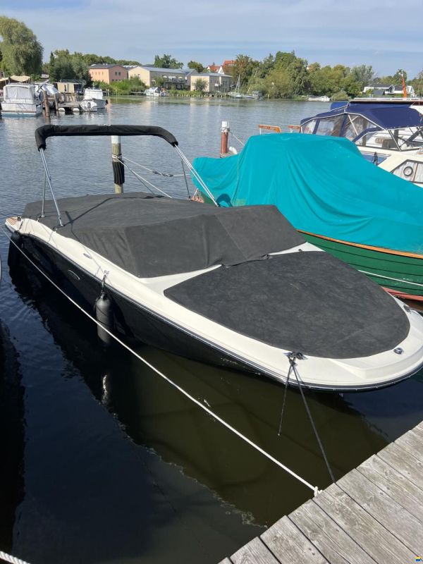 Sea Ray SPX 210