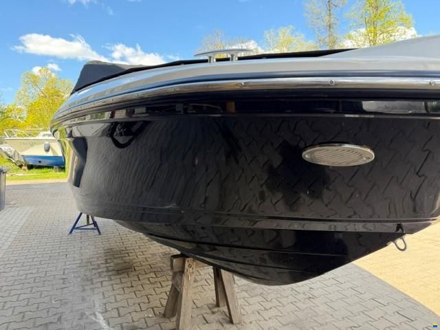 Sea Ray SPX 210