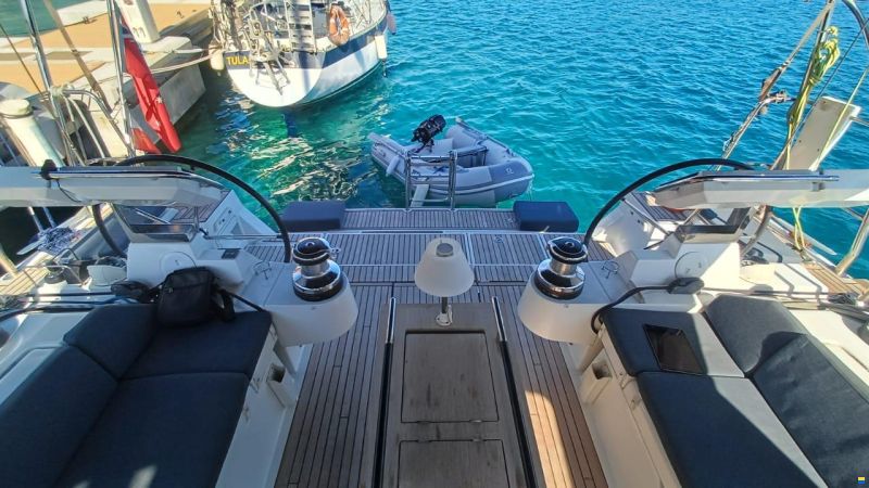 Beneteau Oceanis 55