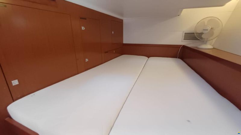 Beneteau Oceanis 55