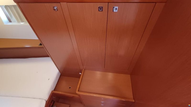 Beneteau Oceanis 55