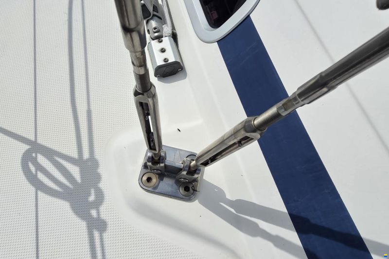 Bavaria 36-3 cabin
