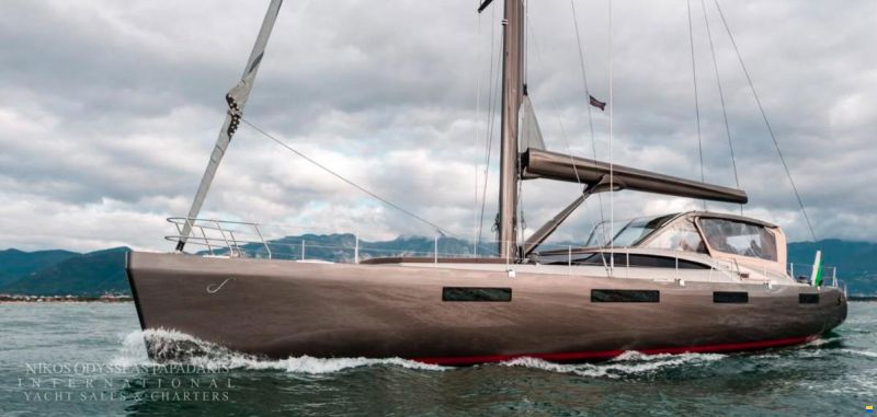 Admiral Yachts Silent 76