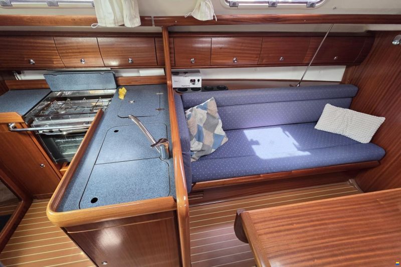 Bavaria 36-2 Cabin