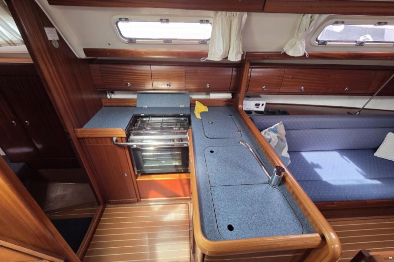 Bavaria 36-2 Cabin