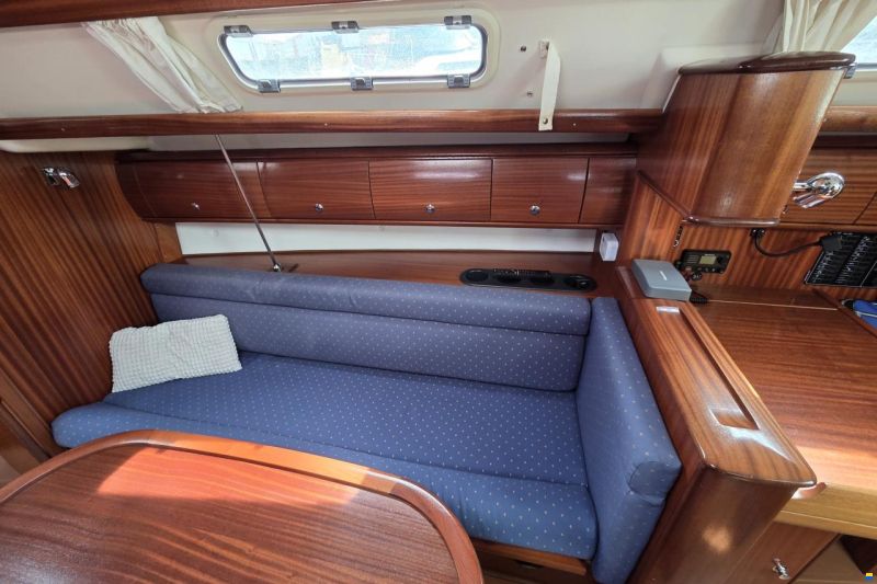 Bavaria 36-2 Cabin