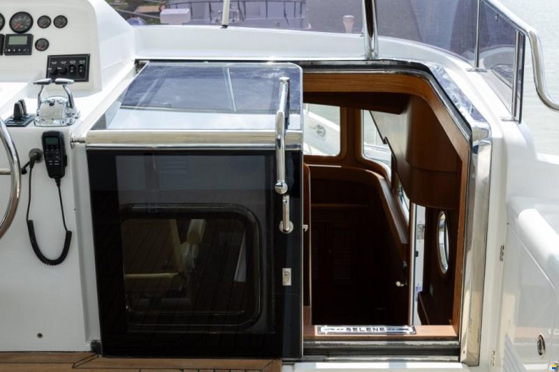 Selene 56 Classic Explorer