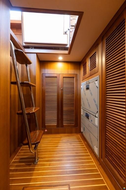 Selene 56 Classic Explorer