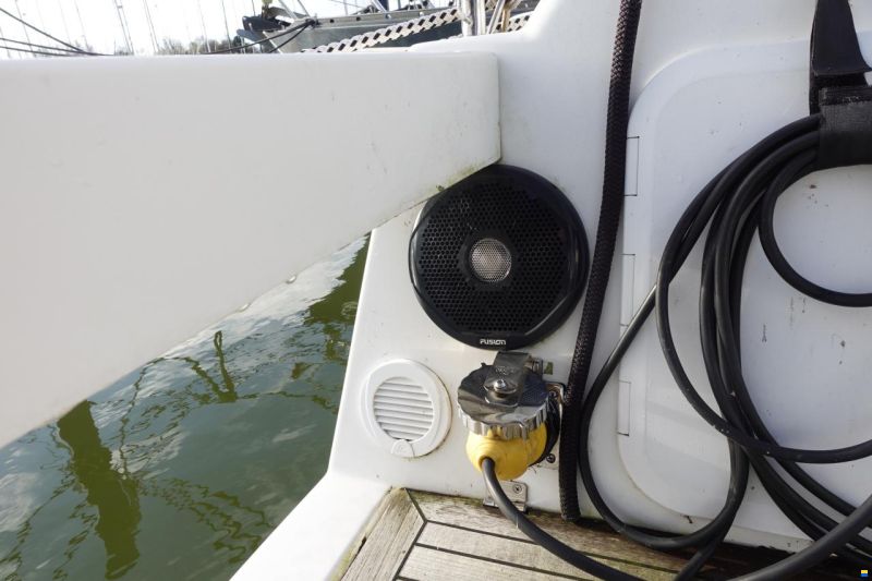 Hanse 375
