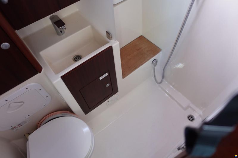 Hanse 375