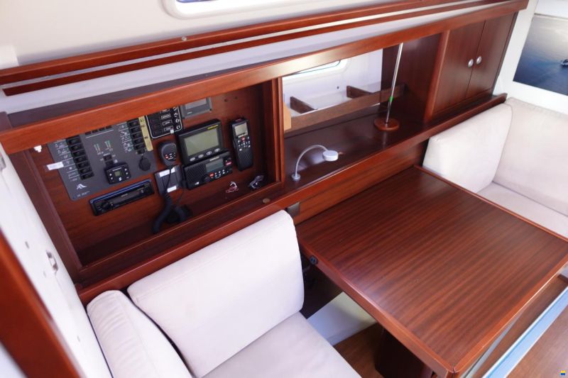 Hanse 375