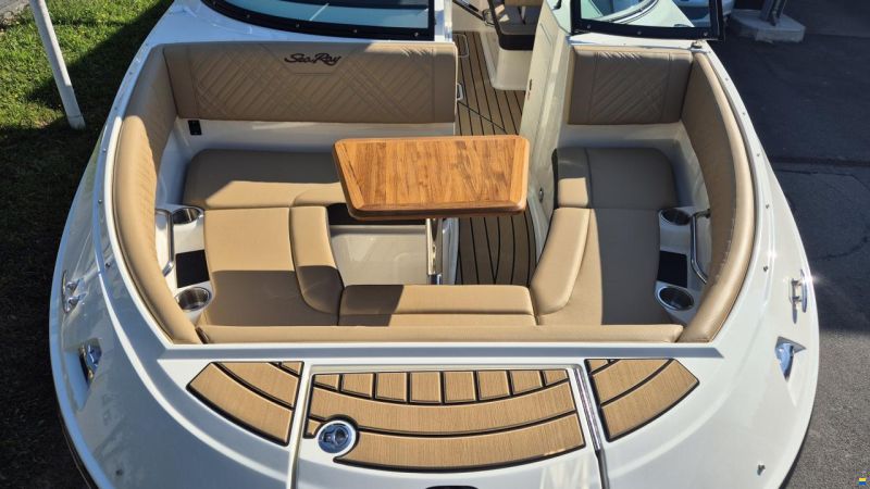 Sea Ray SDX 230 Surf