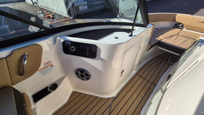 Sea Ray SDX 230 Surf