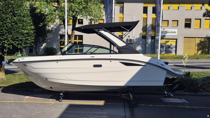 Sea Ray SDX 230 Surf