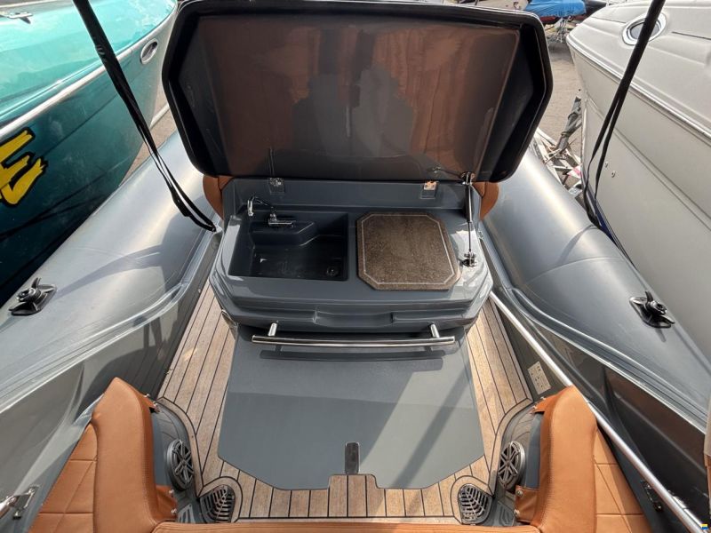 SACS Strider 9