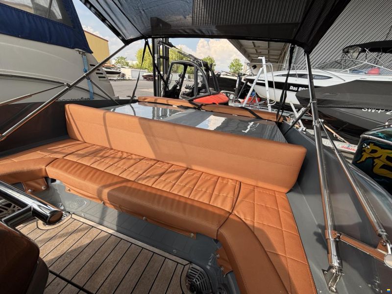 SACS Strider 9