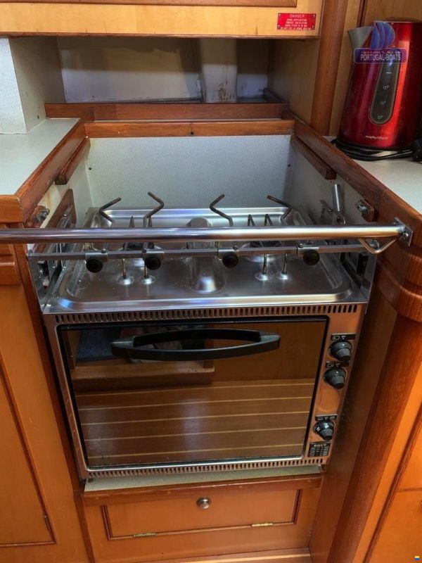 Northshore Yachts Vancover 38 Pilot