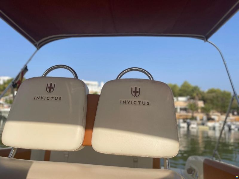 Invictus 270