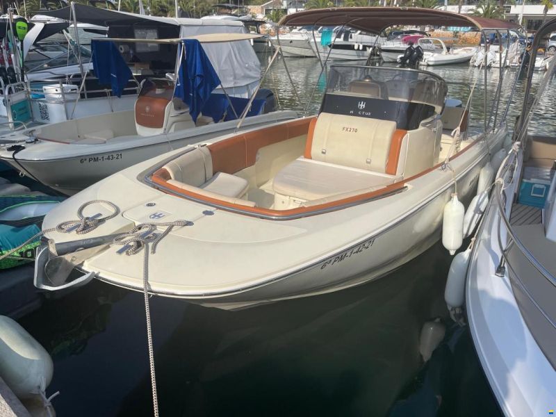 Invictus 270