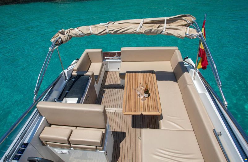 Sealine Sport 35