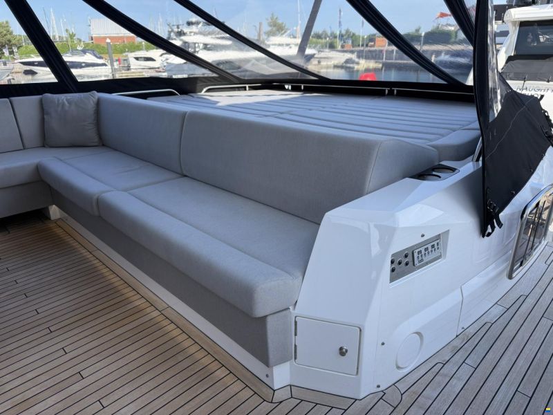 Sunseeker 74 Sport Yacht