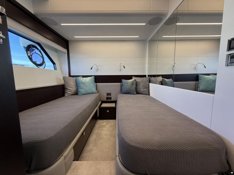 Sunseeker 74 Sport Yacht