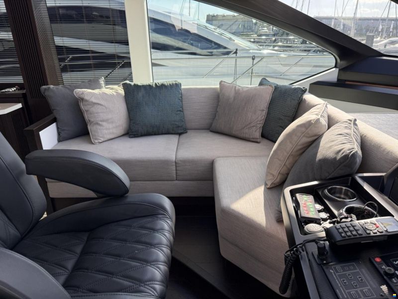 Sunseeker 74 Sport Yacht