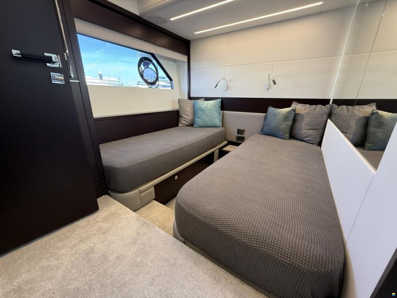Sunseeker 74 Sport Yacht