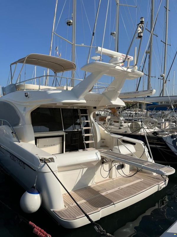 Ferretti 470