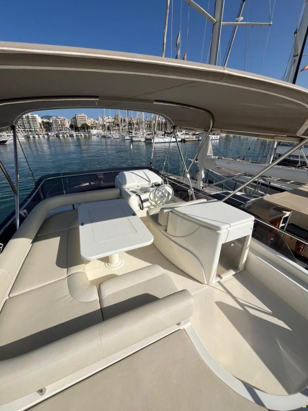 Ferretti 470