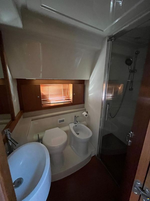 Ferretti 470