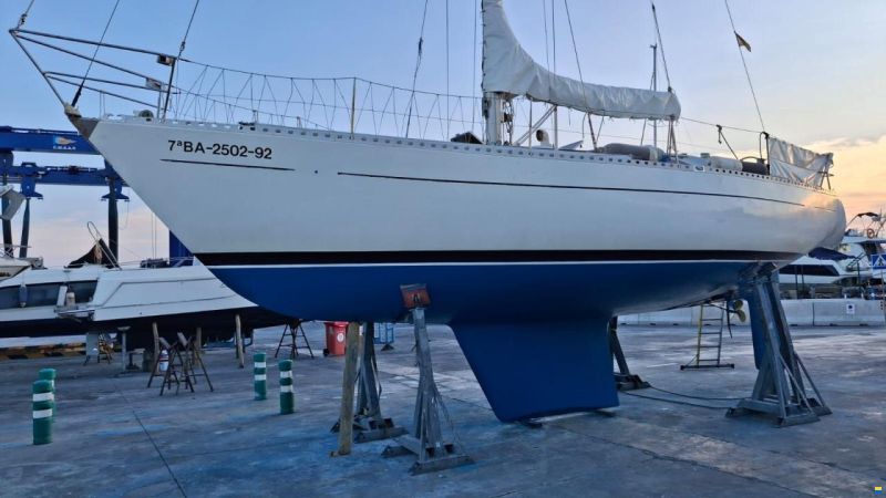 West Wind 35