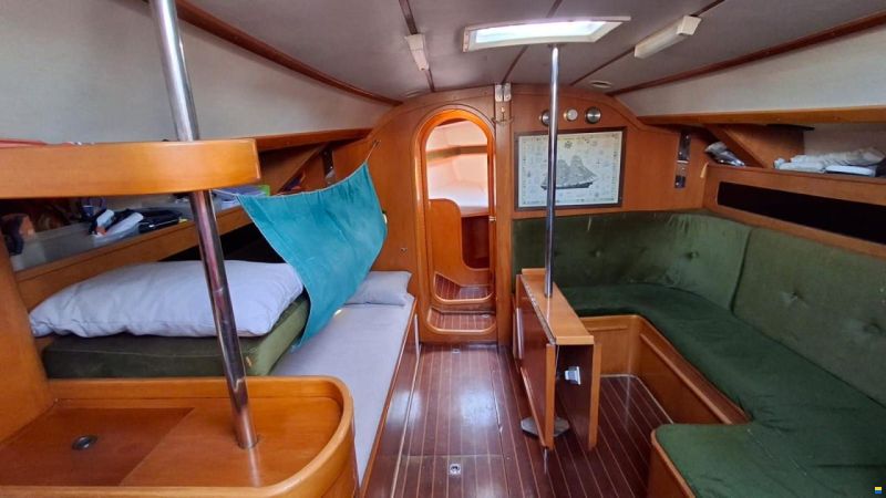 West Wind 35