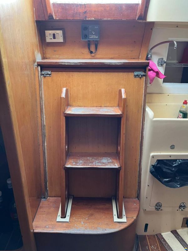 West Wind 35