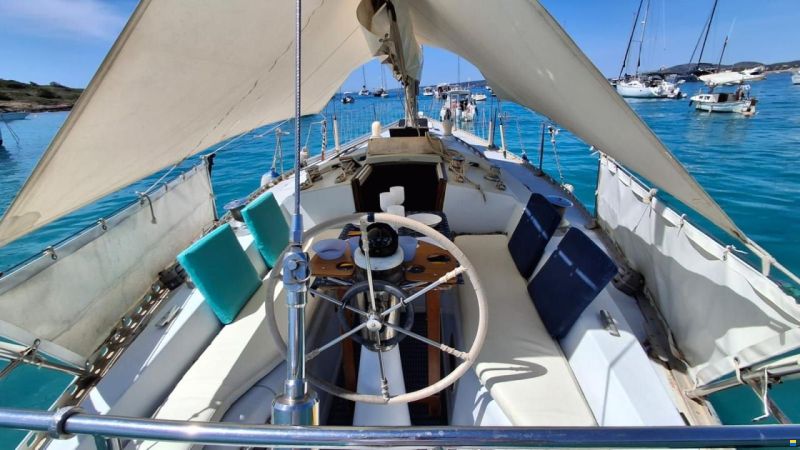 West Wind 35