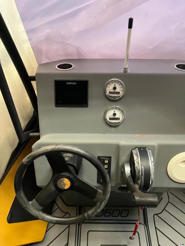 Grand D600