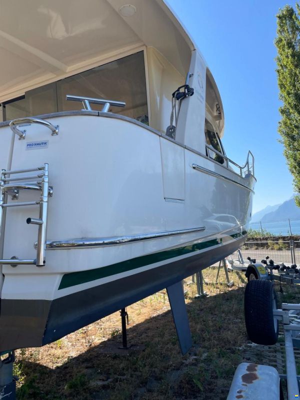Greenline 33 Hybrid