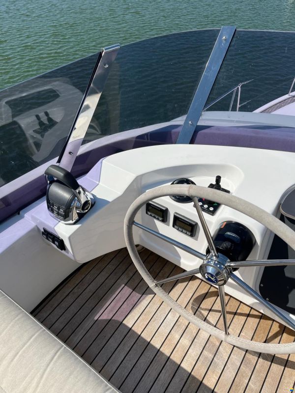 Bavaria E40 Fly