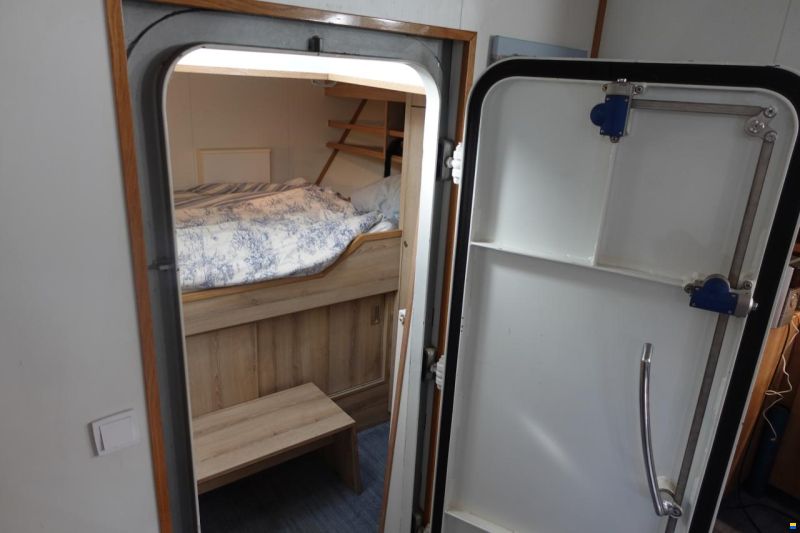 Motorschip Carolien (ex RHD 8)