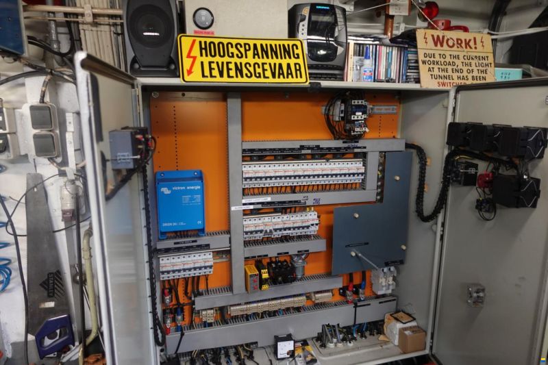 Motorschip Carolien (ex RHD 8)