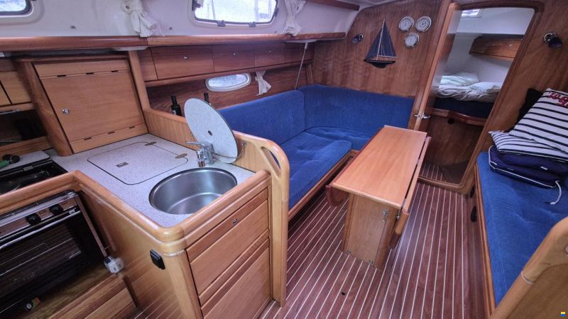 Bavaria 33 Cruiser