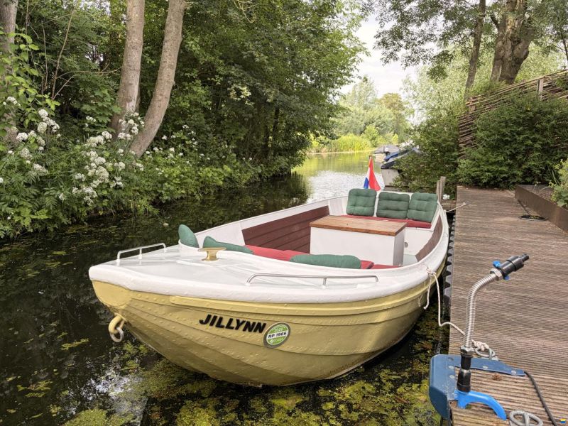 3D Tender Oude geklonken stalen sloep