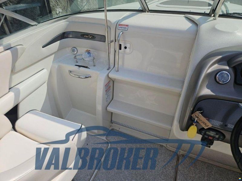 Sea Ray 210 OVERNIGHTER