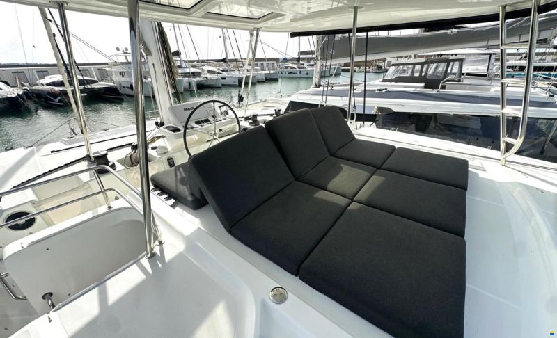 Lagoon 50