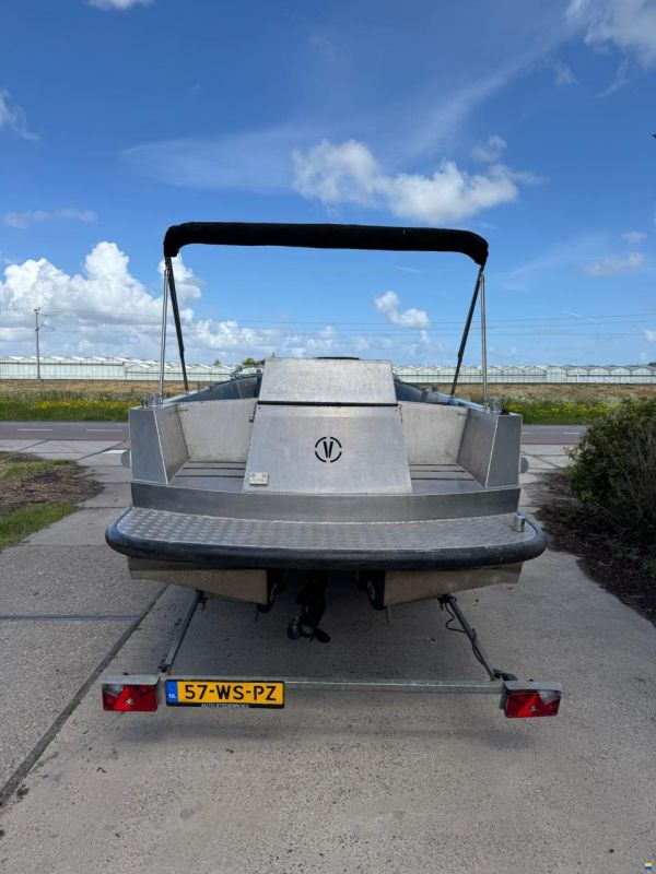 VanVossen 660 Tender