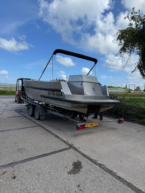 VanVossen 660 Tender