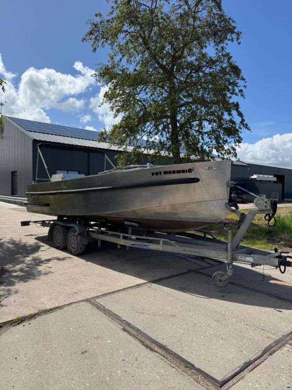 VanVossen 660 Tender
